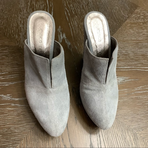 Jessica Bennett light gray suede platform mules. - Picture 4 of 17